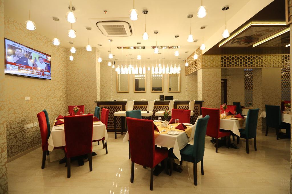 Comfort Inn Sapphire - A Inde Hotel Jaipur Extérieur photo