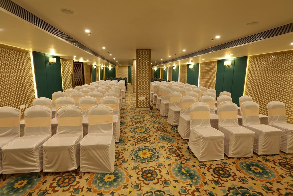 Comfort Inn Sapphire - A Inde Hotel Jaipur Extérieur photo