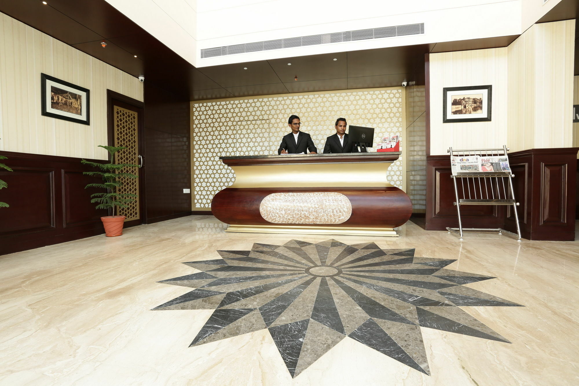 Comfort Inn Sapphire - A Inde Hotel Jaipur Extérieur photo